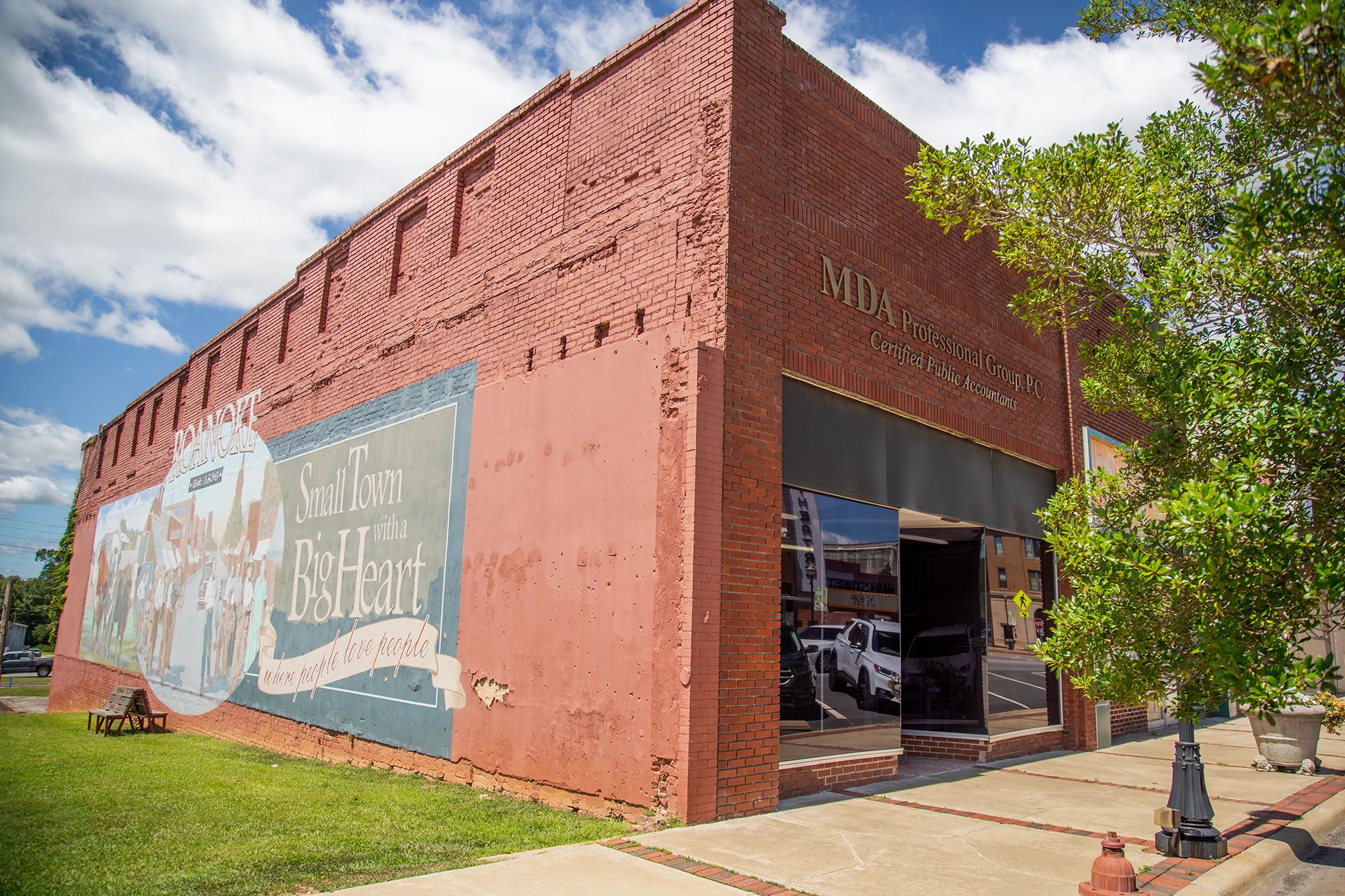 Roanoke, Alabama Office